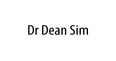 Dr Dean Sim Logo